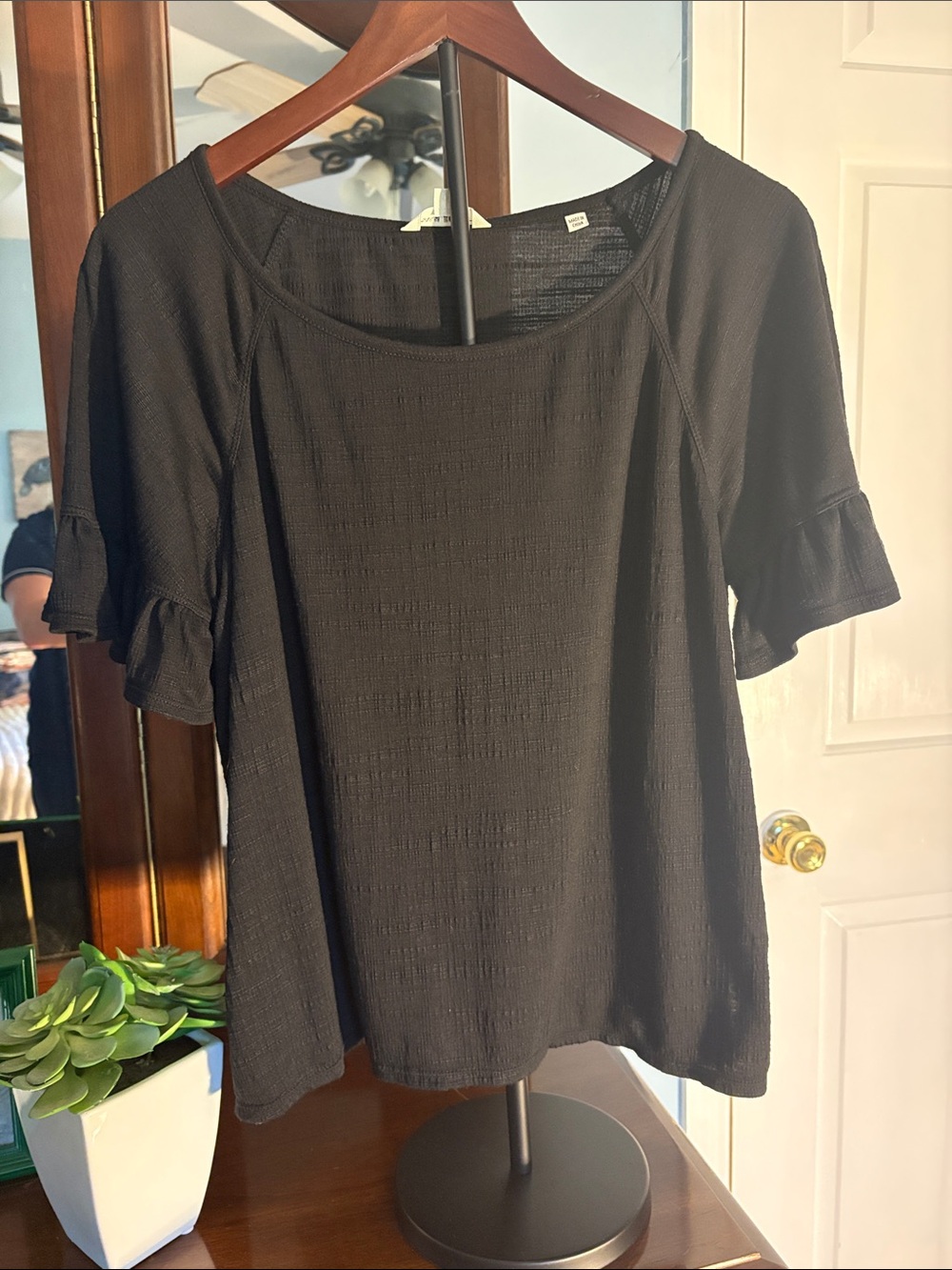 Max Studio Black Ruffle-Sleeve Blouse